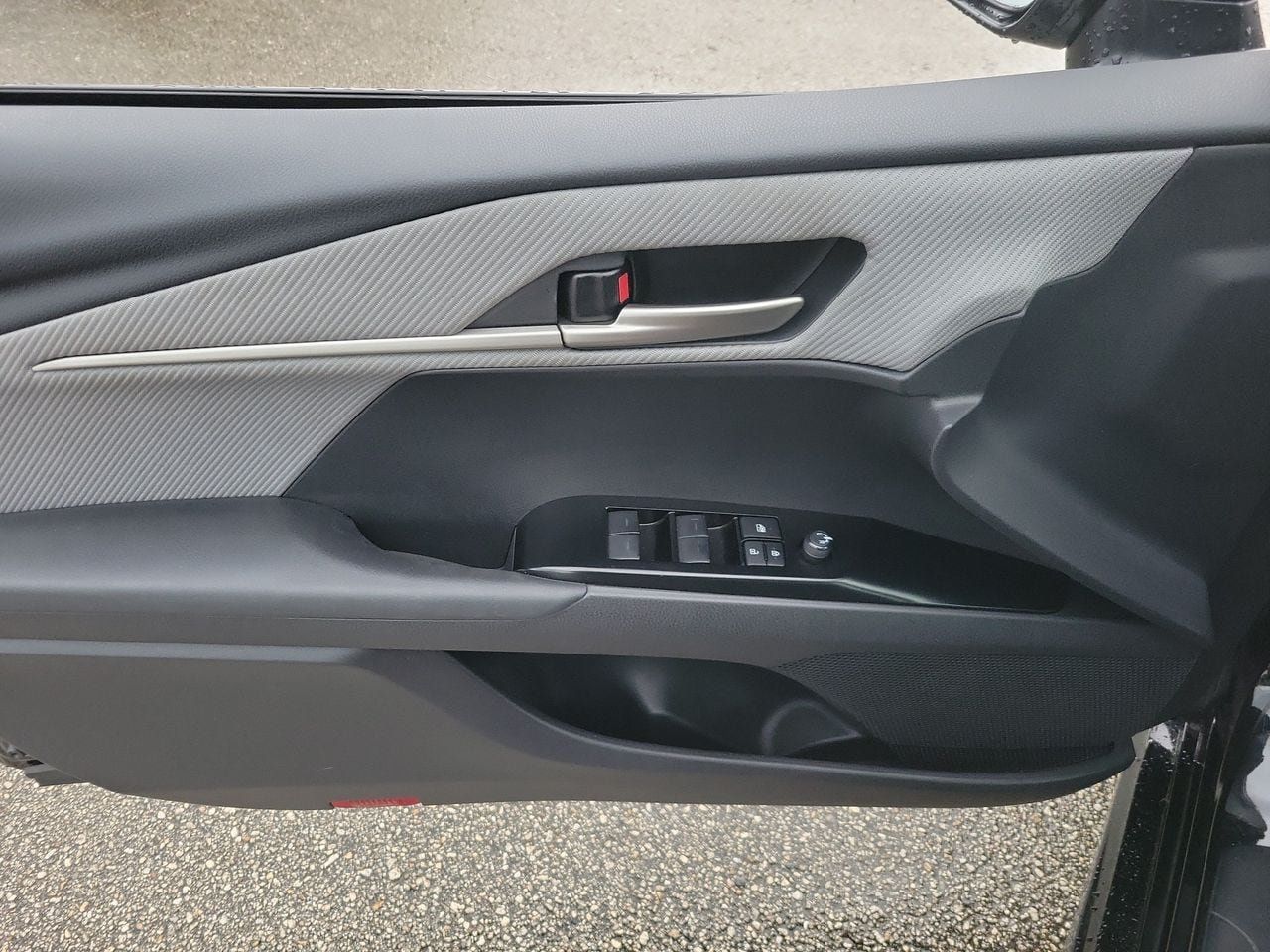 Used 2025 Toyota Camry SE w/ Multimedia Upgrade Package FWD image 14