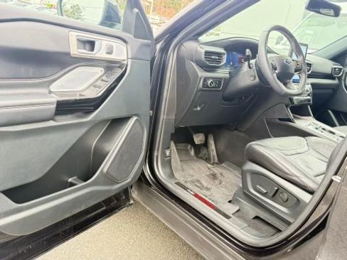 Used 2024 Ford Explorer ST w/ Equipment Group 401A image 19