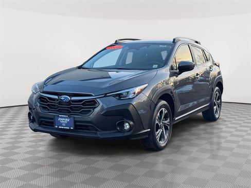 Used 2024 Subaru Crosstrek 2.0i Premium image 3