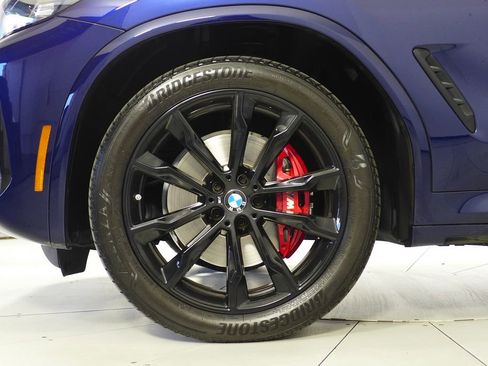 Used 2023 BMW X4 M40i w/ Shadowloine Package image 5