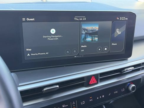 Used 2024 Kia Sorento S w/ Panoramic Sunroof Package FWD image 23