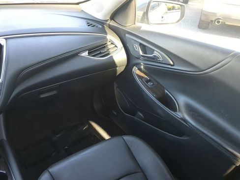 Used 2023 Chevrolet Malibu LT image 18