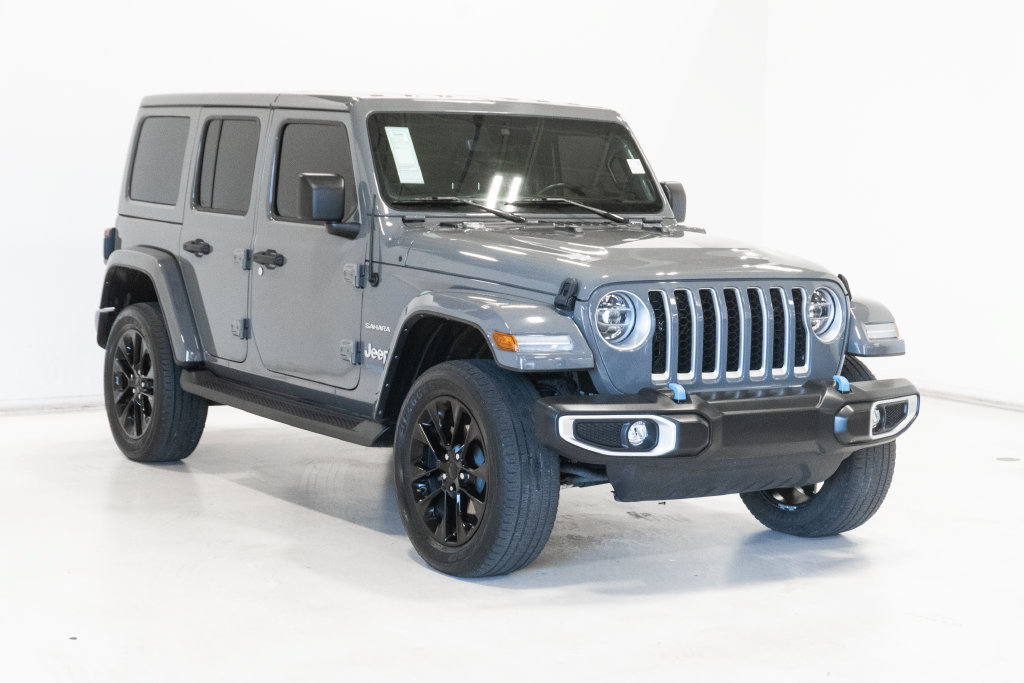 Used 2021 Jeep Wrangler Unlimited Sahara w/ Cold Weather Group AWD/4WD image 6