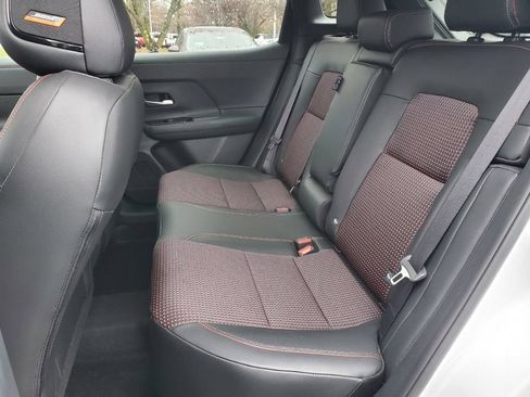 New 2026 Nissan Kicks SR FWD image 11