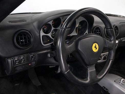 Used 2005 Ferrari 360 Spider image 22