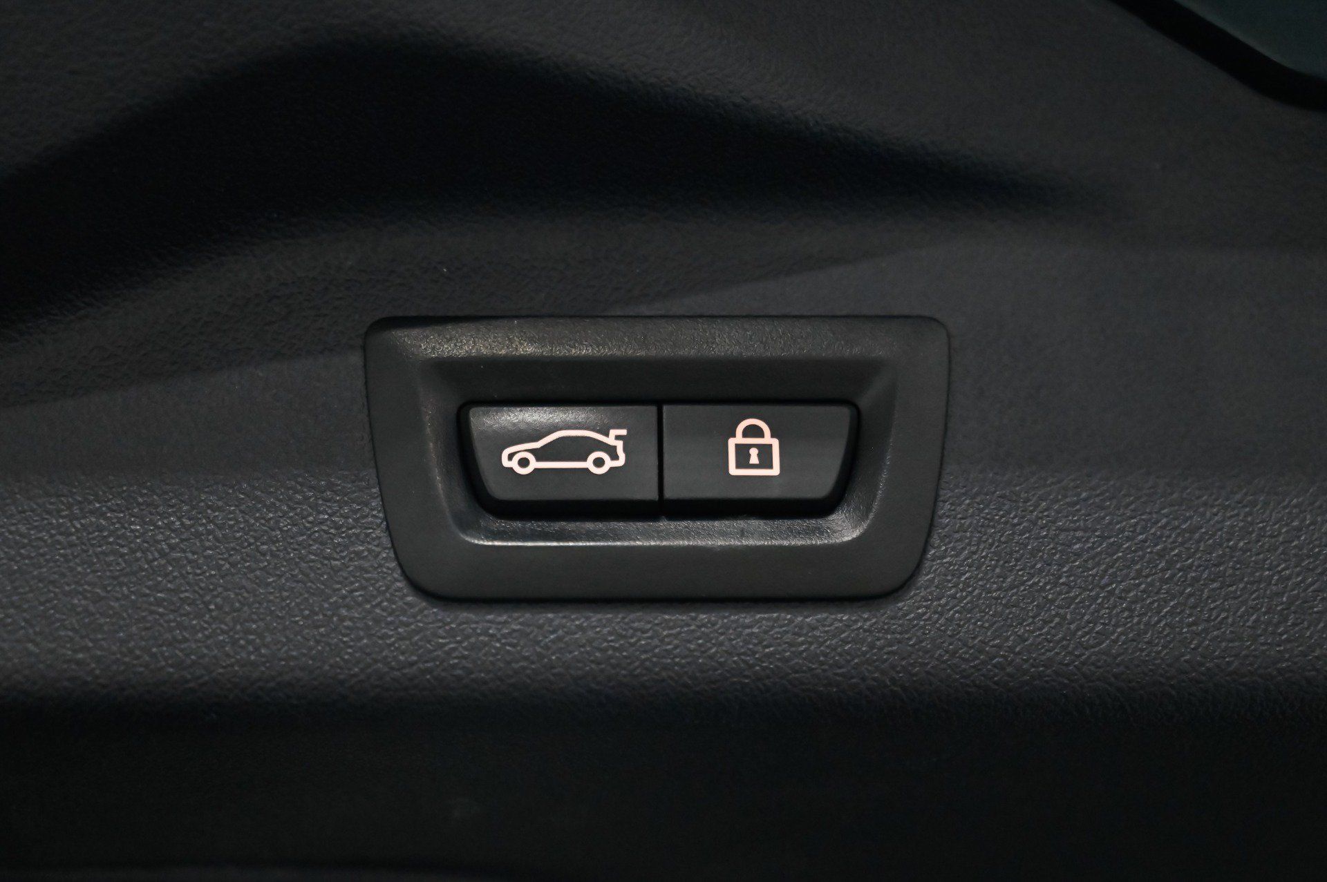 Used 2021 BMW X7 M50i AWD/4WD image 32