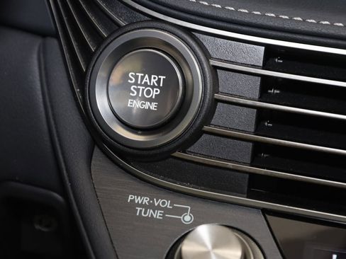 Used 2019 Lexus LS 500 AWD w/ Interior Upgrade Package image 36