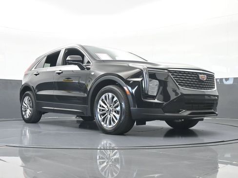 Used 2024 Cadillac XT4 Premium Luxury image 68