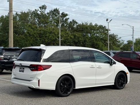 Used 2025 Honda Odyssey Sport-L image 6