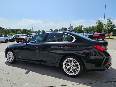 Used 2025 BMW 330i Sedan RWD image 5