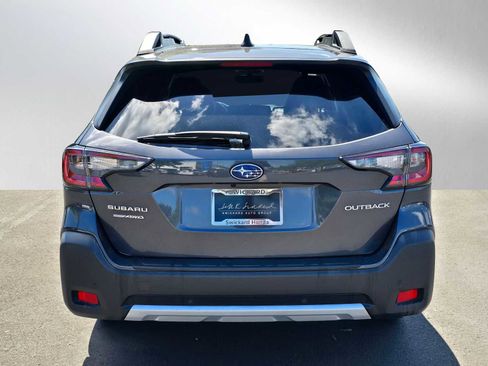 Used 2023 Subaru Outback Limited AWD/4WD image 4