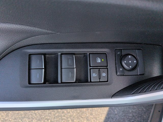 Certified 2025 Toyota RAV4 XLE FWD image 14
