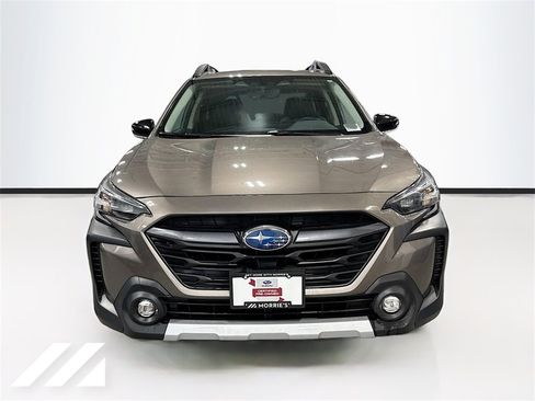 Used 2023 Subaru Outback Limited image 2