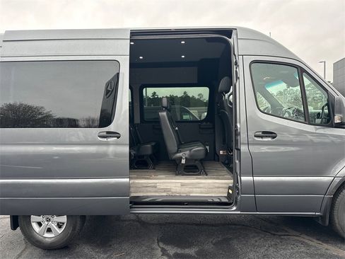 Used 2023 Mercedes-Benz Sprinter 2500 image 17