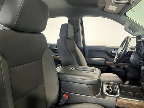 Used 2022 Chevrolet Silverado 1500 LT Trail Boss w/ LPO, Dark Essentials Package AWD/4WD image 11