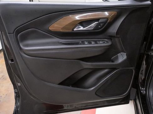 Used 2018 GMC Terrain SLE w/ Driver Convenience Package FWD image 25
