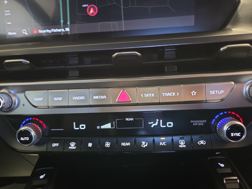Used 2025 Kia Telluride S FWD image 18