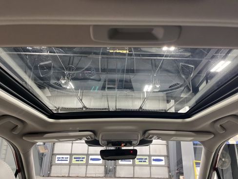 Certified 2023 Subaru Forester Limited AWD/4WD image 35
