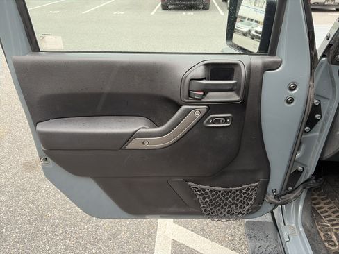 Used 2014 Jeep Wrangler Unlimited Sport w/ Quick Order Package 24S image 10