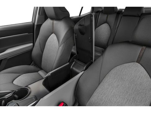 Used 2019 Toyota Camry LE FWD image 43