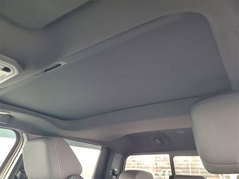 Used 2025 Toyota Tacoma TRD Off-Road w/ TRD Off Road Upgrade Package image 12