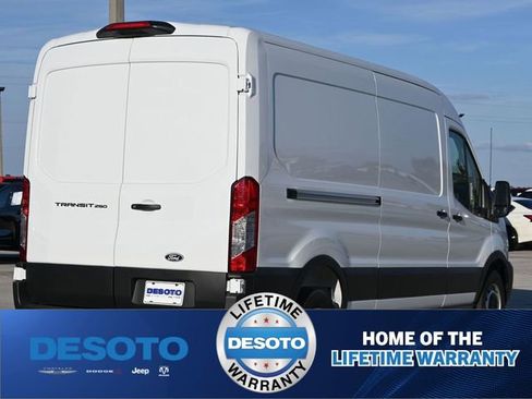 New 2026 Ford Transit 250 148 Medium Roof w/ Load Area Protection Package RWD image 7