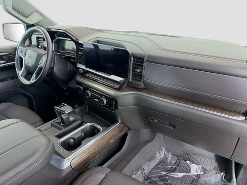 Used 2023 Chevrolet Silverado 1500 RST AWD/4WD image 18