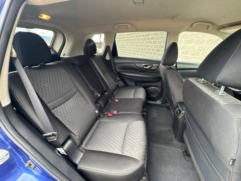 Used 2019 Nissan Rogue SV w/ Premium Package AWD/4WD image 34