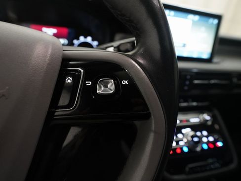 Used 2022 Lincoln Corsair AWD w/ Premium Package image 19