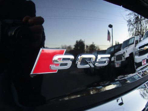 Used 2018 Audi SQ5 Premium Plus w/ S Sport Package image 13