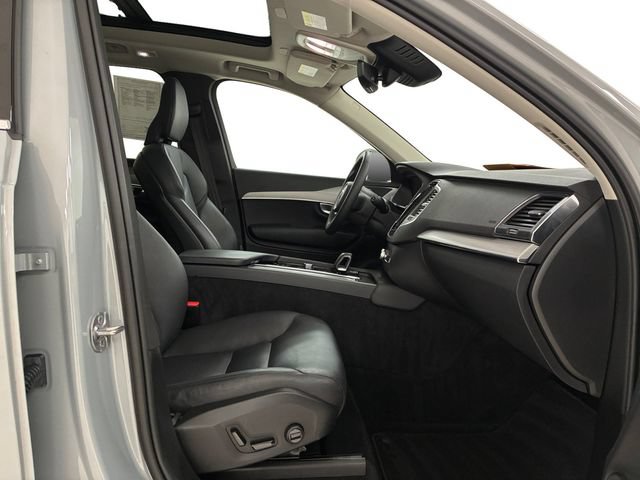 Used 2024 Volvo XC90 B5 Core AWD/4WD image 14