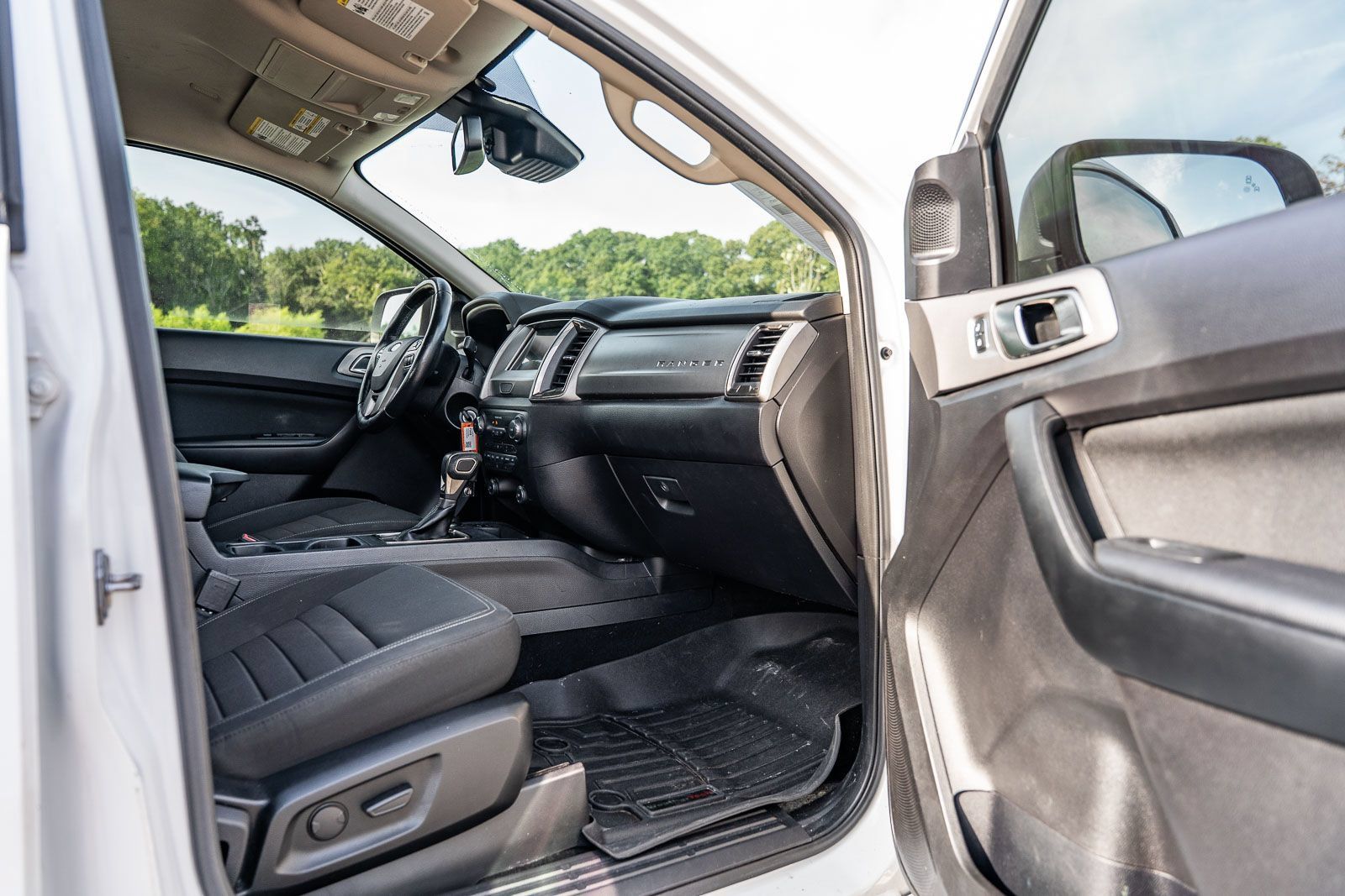 Used 2019 Ford Ranger XLT w/ Equipment Group 302A Luxury AWD/4WD image 11