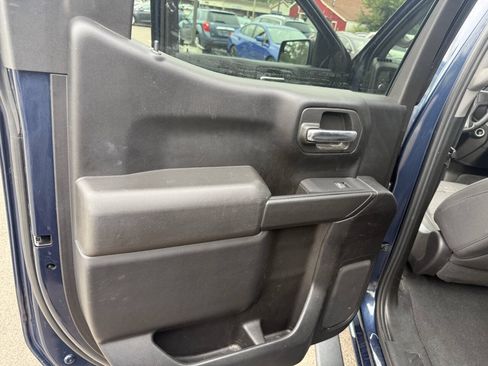 Used 2023 Chevrolet Silverado 1500 Custom w/ LPO, Dark Essentials Package RWD image 19