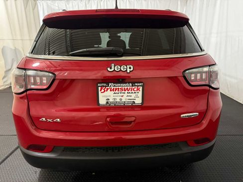 Certified 2023 Jeep Compass Latitude image 16