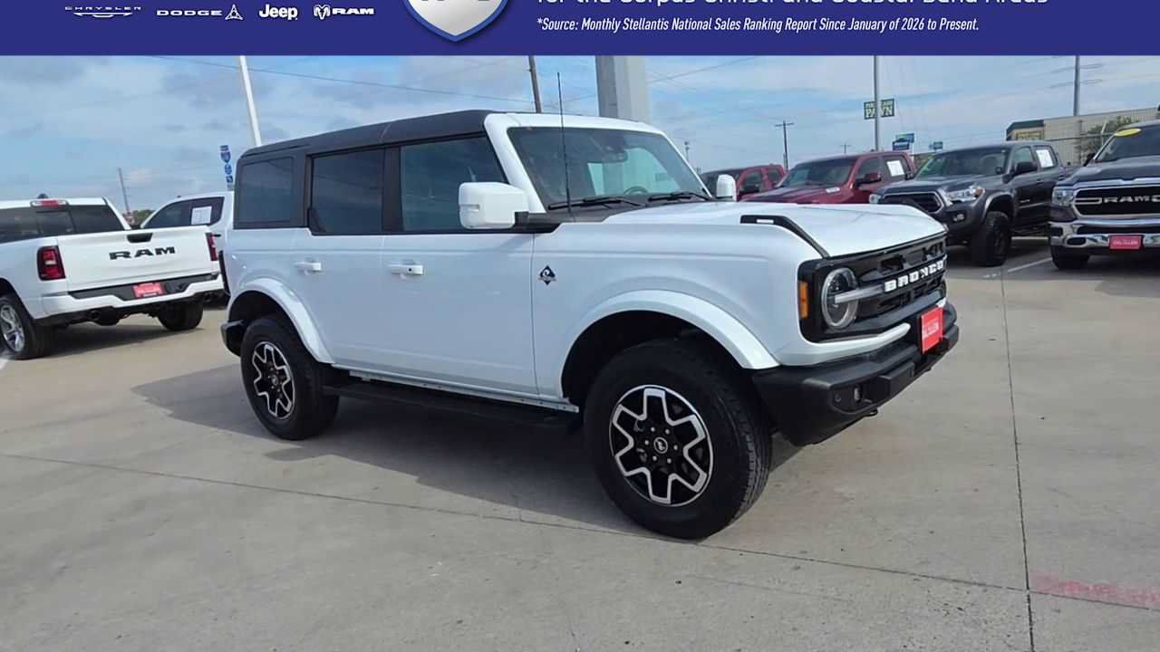 Used 2024 Ford Bronco Outer Banks AWD/4WD image 2