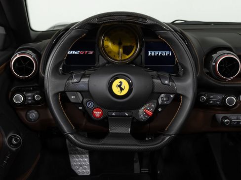 Used 2021 Ferrari 812 GTS RWD image 35