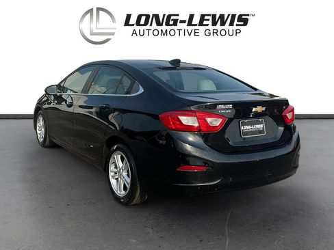 Used 2016 Chevrolet Cruze LT w/ Convenience Package FWD image 4