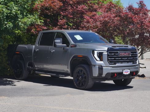 Used 2025 GMC Sierra 2500 AT4 AWD/4WD image 33