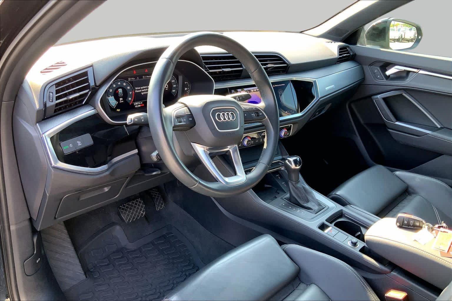 Used 2025 Audi Q3 2.0T Premium AWD/4WD image 17