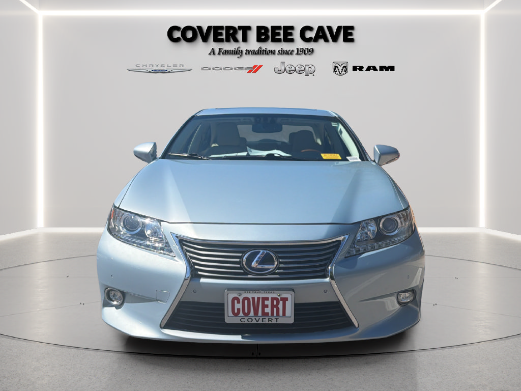 Used 2014 Lexus ES 300h w/ Luxury Package w/Bamboo Trim FWD image 2