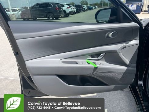 Used 2024 Hyundai Elantra SEL FWD image 18