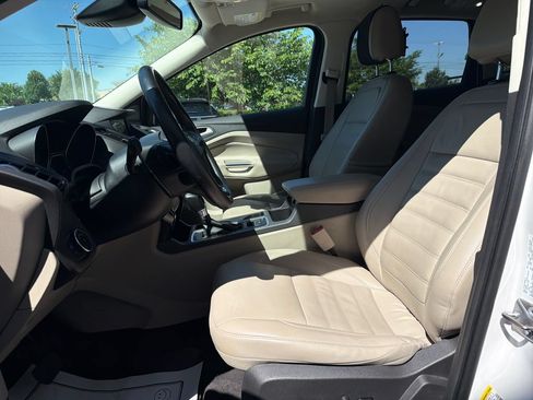 Used 2017 Ford Escape Titanium w/ Equipment Group 301A FWD image 23