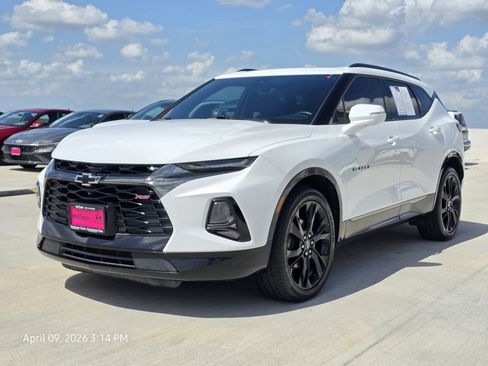 Used 2019 Chevrolet Blazer RS FWD image 2