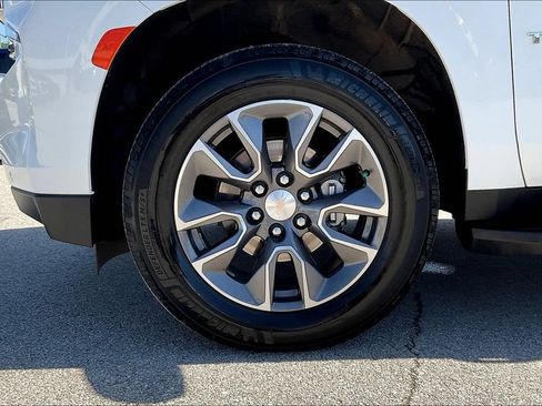 Used 2022 Chevrolet Tahoe LT AWD/4WD image 32