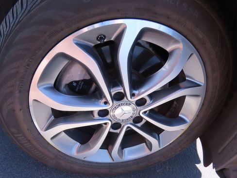 Used 2016 Mercedes-Benz C 300 C 300 image 18