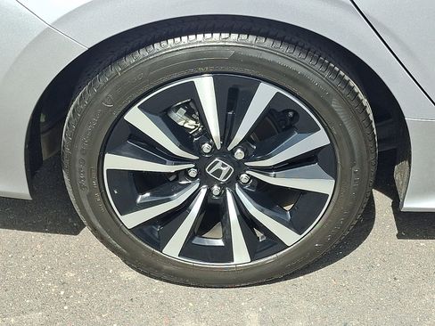 Used 2024 Honda Civic EX image 8