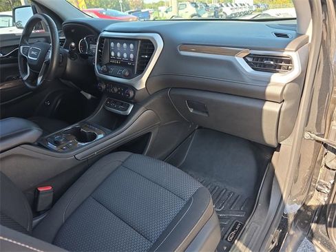Used 2021 GMC Acadia SLE w/ Driver Convenience Package image 11