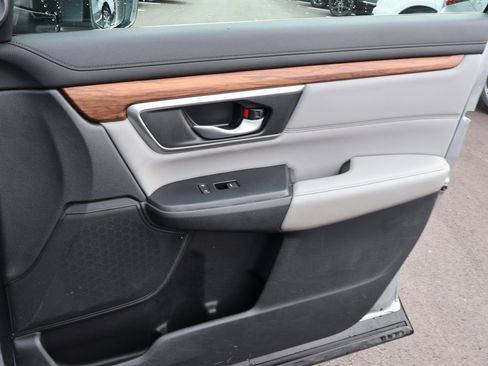 Certified 2022 Honda CR-V Touring image 11