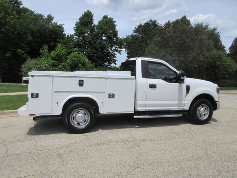 Used 2019 Ford F350 XL w/ Power Equipment Group RWD image 40