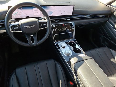 Used 2025 Genesis GV80 2.5T Standard AWD/4WD image 11